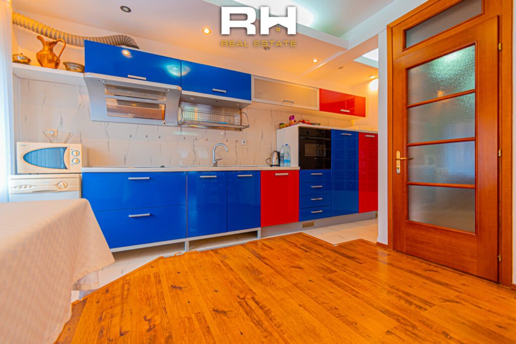 Banesë 155m² me #QIRA në Aktash