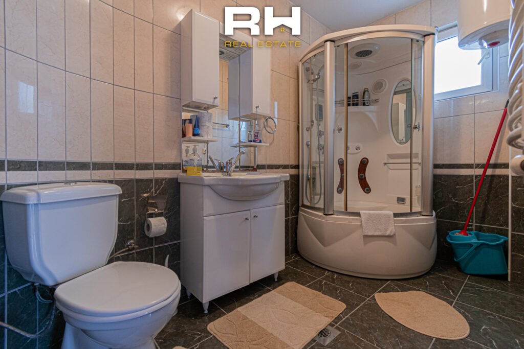 Banesë 155m² me #QIRA në Aktash