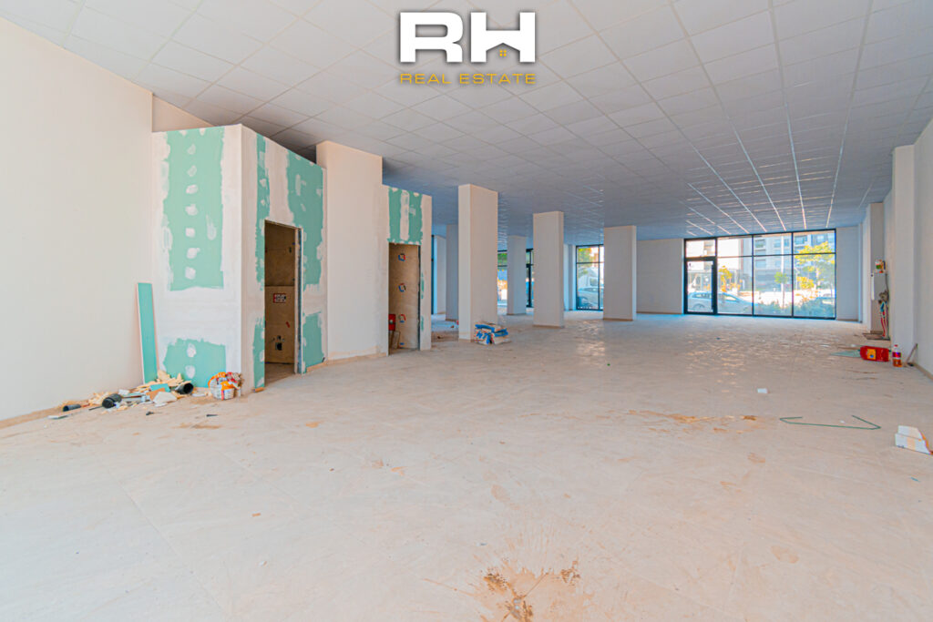 Lokal 285m² me #QIRA në Rrugën C