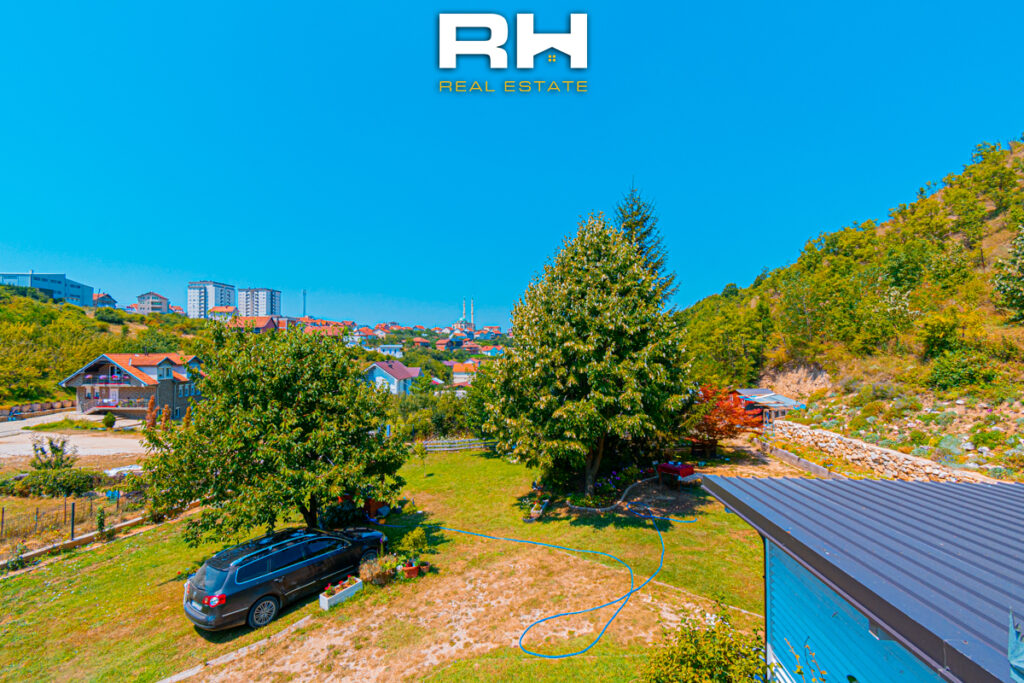 Shtëpi 320m² në SHITJE në Sofali