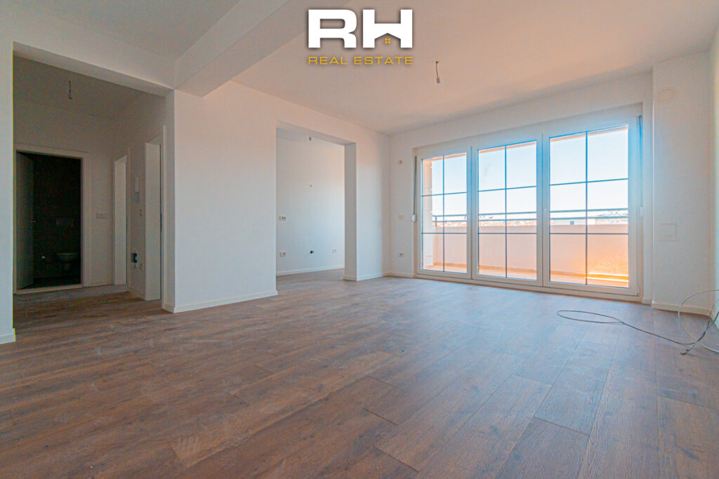 Banesa 68.4m² në SHITJE në Tophane