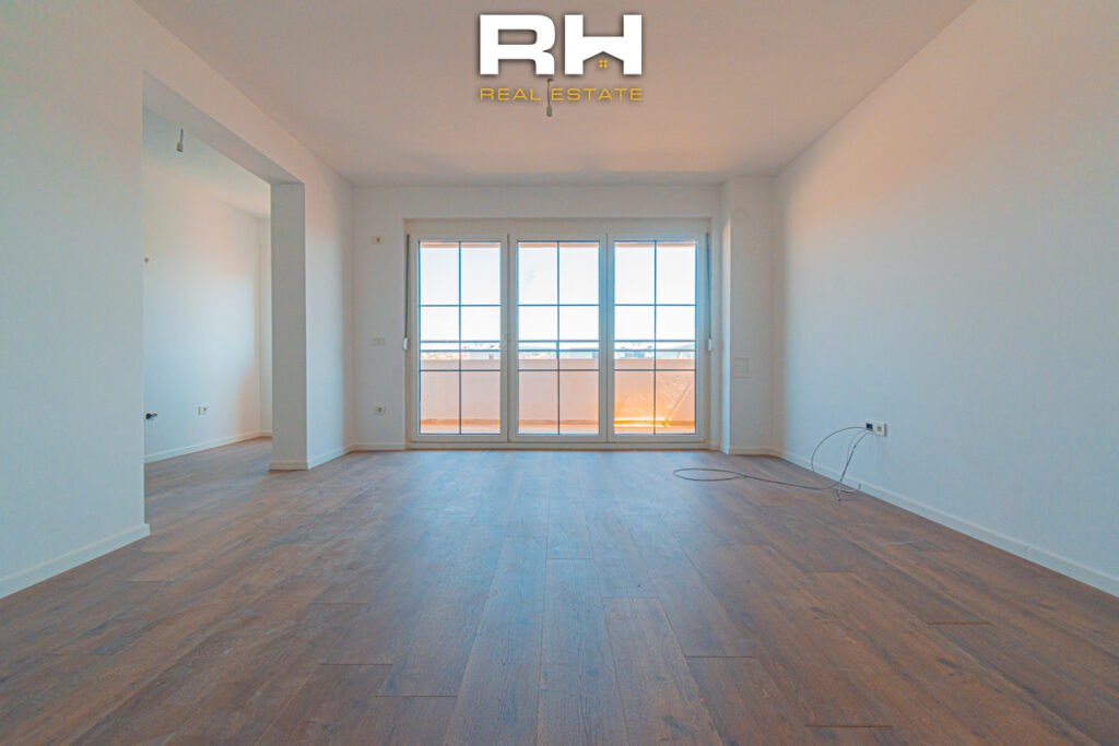 Banesa 68.4m² në SHITJE në Tophane