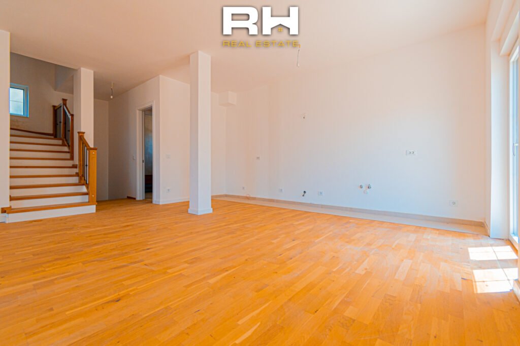 Shtëpi 300m² me #QIRA në Royal Green Residence, Zllatar