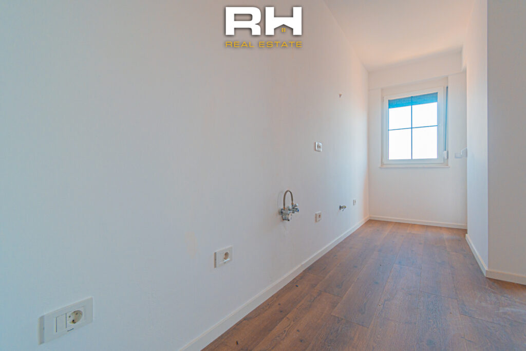 Banesa 68.4m² në SHITJE në Tophane