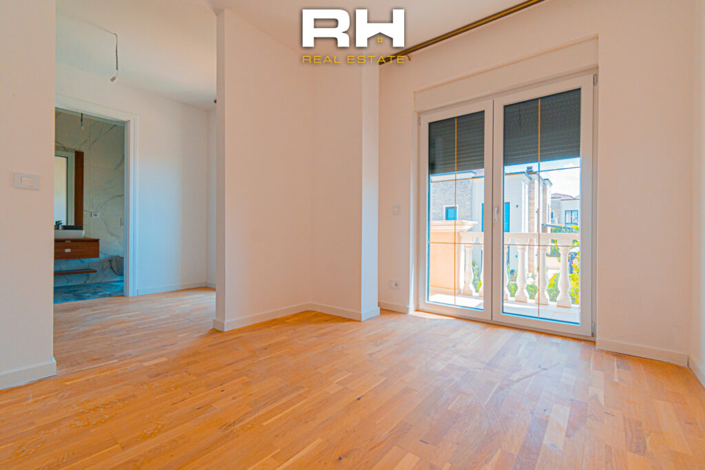 Shtëpi 198m² me #QIRA në Royal Green Residence, Zllatar