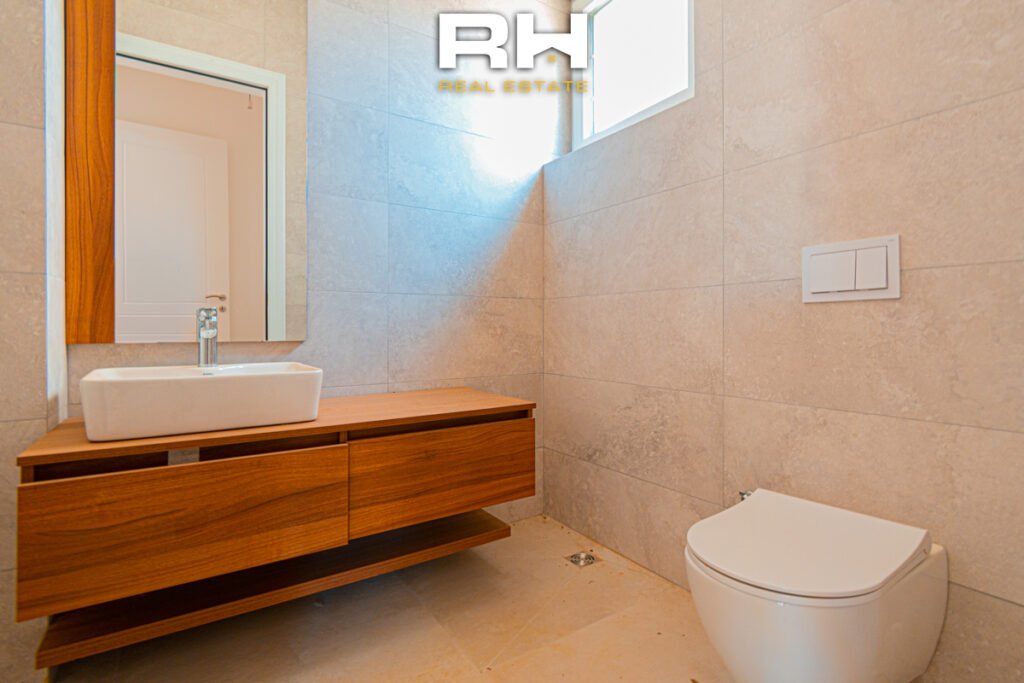 Shtëpi 300m² me #QIRA në Royal Green Residence, Zllatar