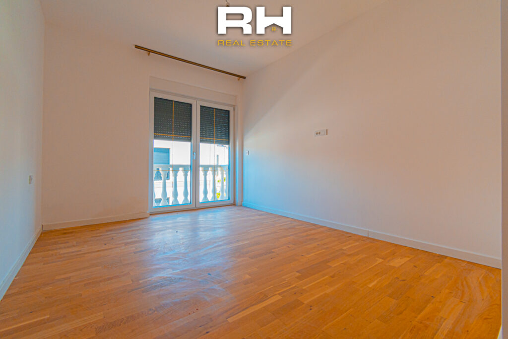 Shtëpi 198m² me #QIRA në Royal Green Residence, Zllatar