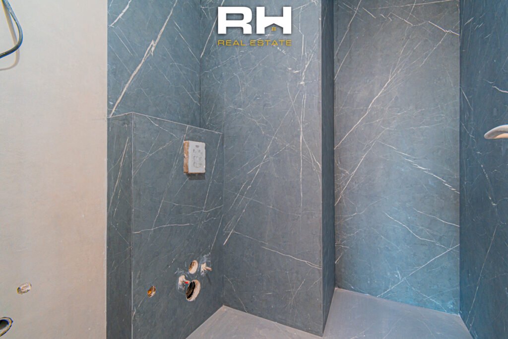 Banesë – Zyre 101.57m² me #QIRA në Lakrishtë