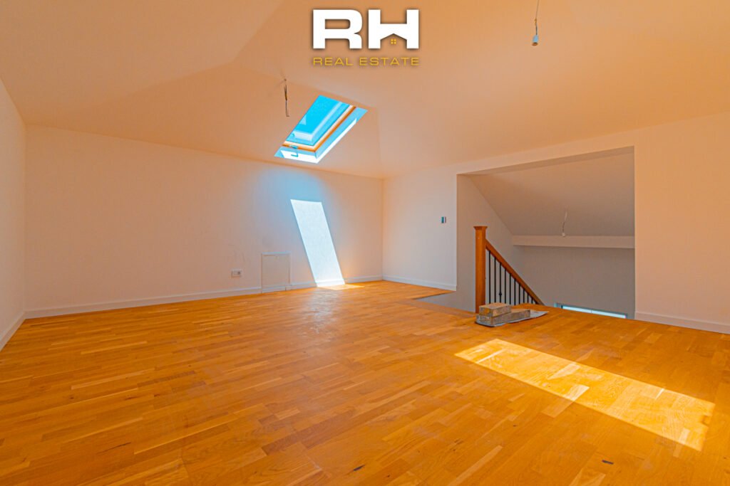 Shtëpi 300m² me #QIRA në Royal Green Residence, Zllatar