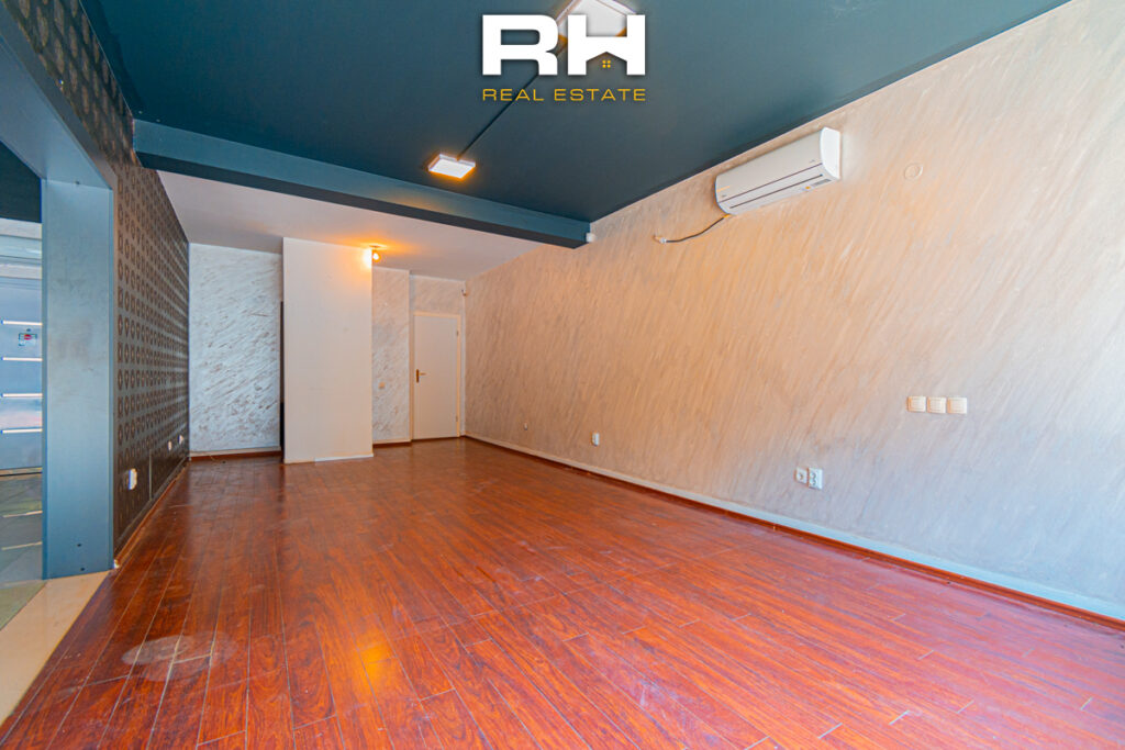 Lokal 80m² me #QIRA në Bregun e Diellit