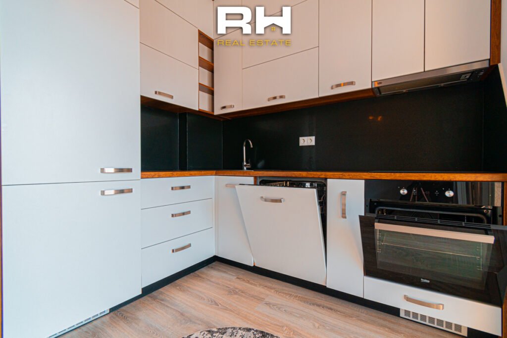 Banesë 89m² me #QIRA në Rrugën C