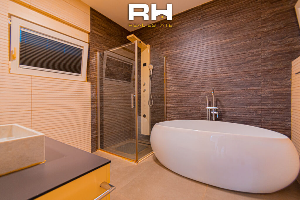 Shtëpi 205m² me #QIRA në lagjen Qershia, Çagllavicë
