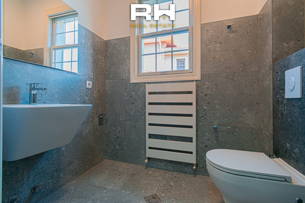 Shtëpi 275m² me #QIRA në Fshatin Ndërkombëtar