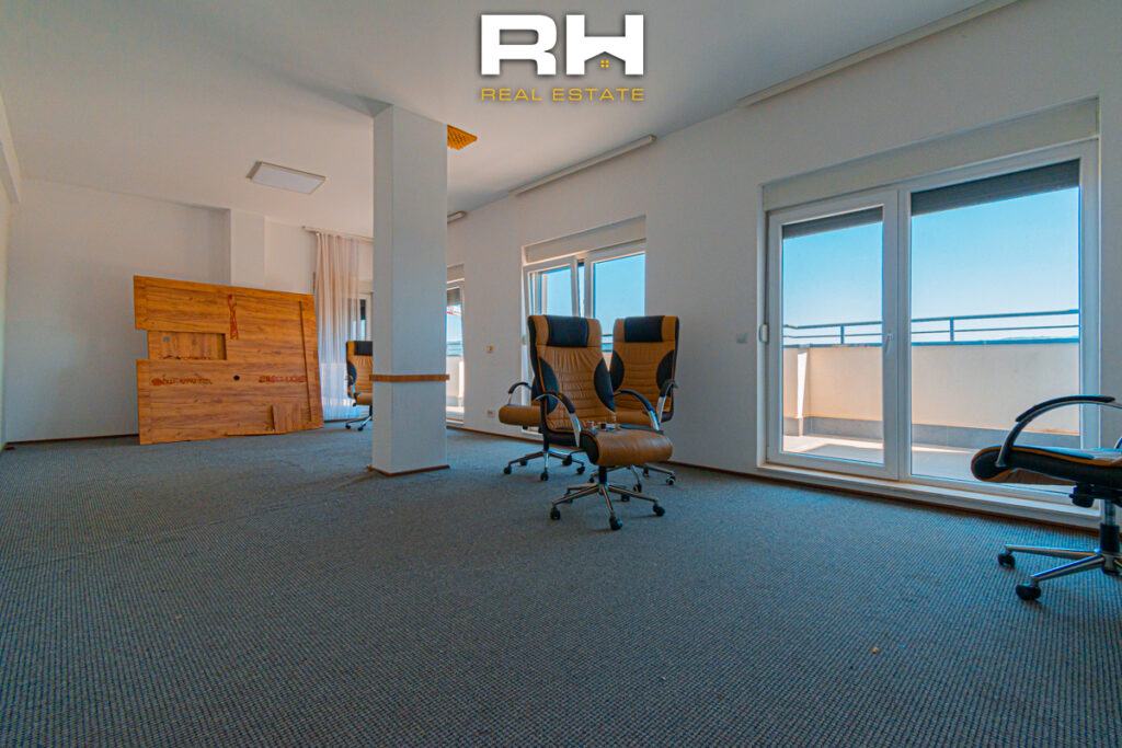 Penthouse 107.7 + 145m² në SHITJE te Prishtina e Re