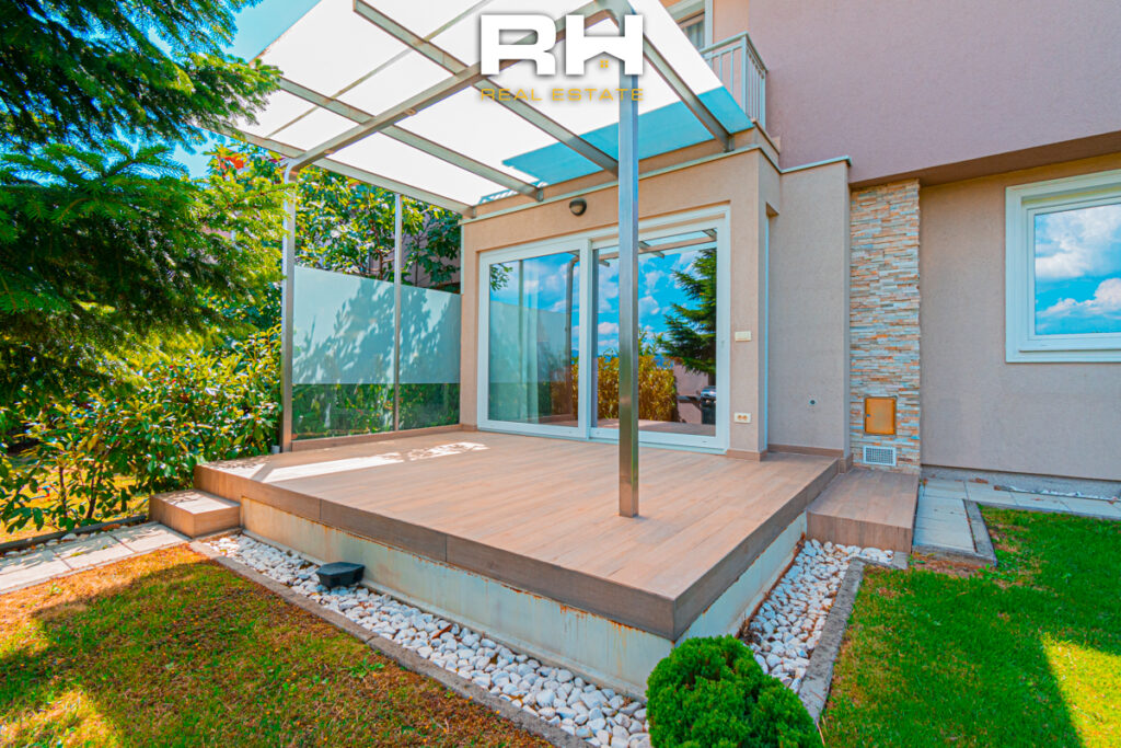 Shtëpi 275m² me #QIRA në Fshatin Ndërkombëtar
