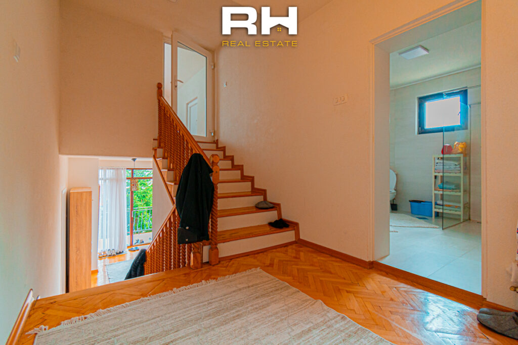 Shtëpi 180m² me #QIRA në Dragodan