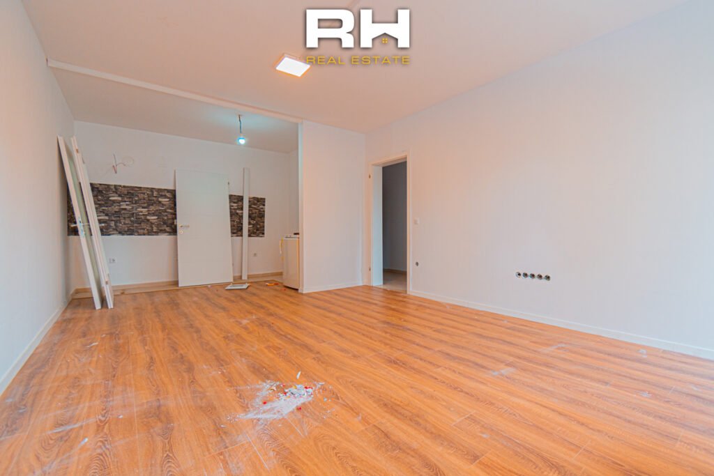 Banesë – Zyre 75m² me #QIRA te Rruga B