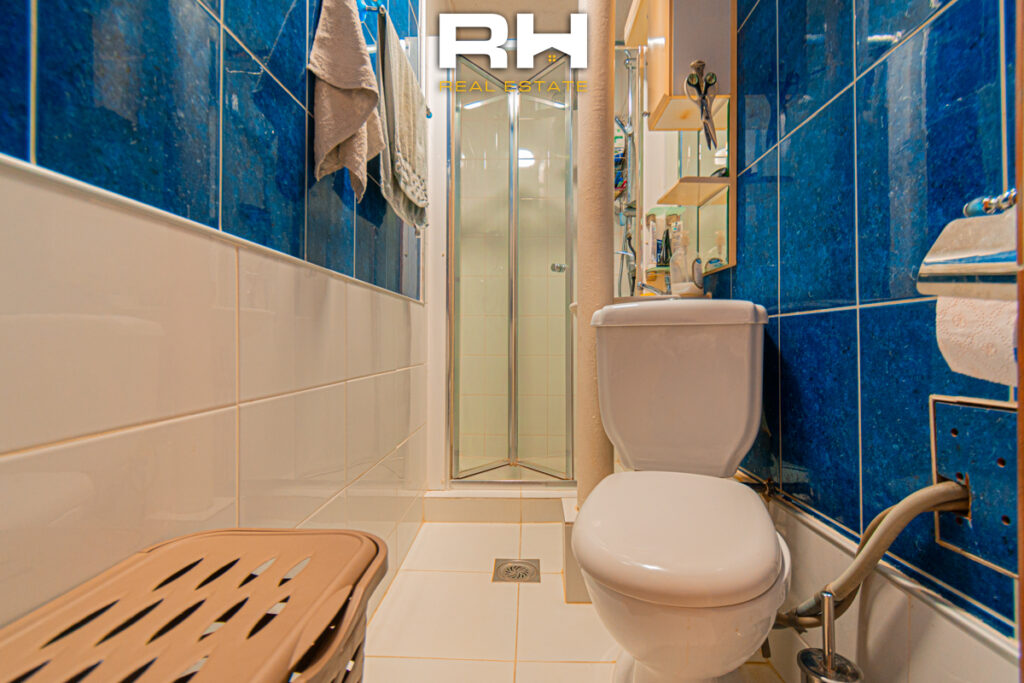 Banesë – Zyre 140m² + 138m² me #QIRA në Qendër