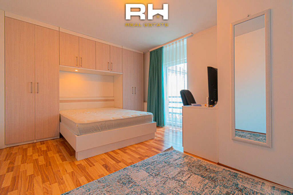 Shtëpi 237m² me #QIRA në Veternik