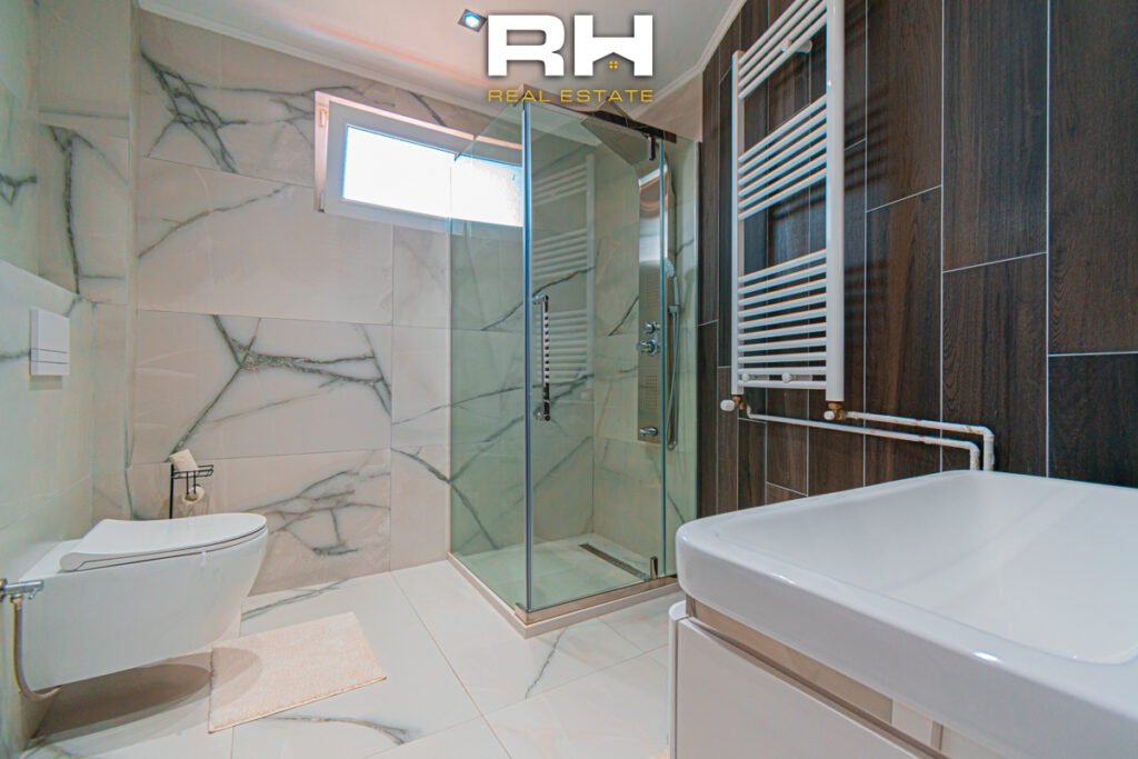 Shtëpi 345m² me #QIRA në Hajvali