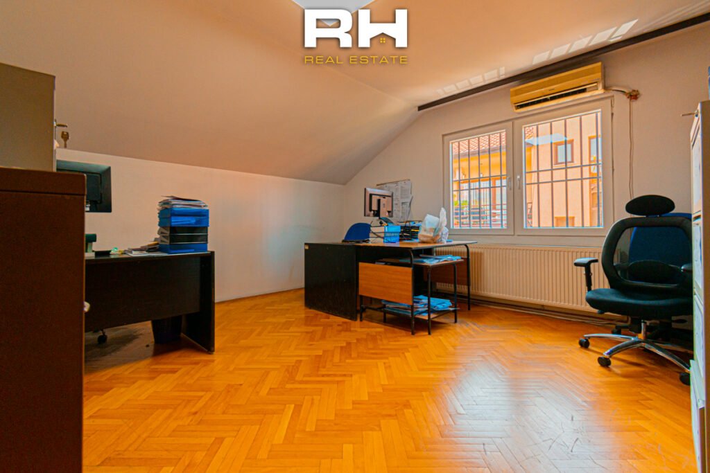 Objekt 432m² me #QIRA në Pejton