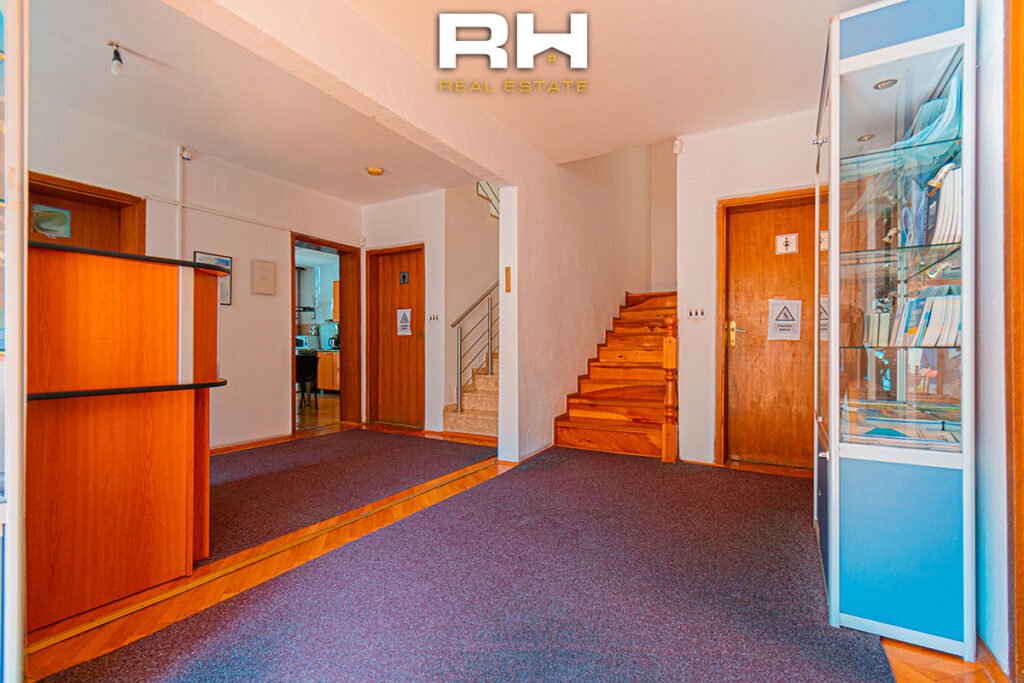 Objekt 432m² me #QIRA në Pejton