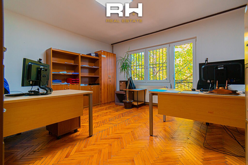 Objekt 432m² me #QIRA në Pejton