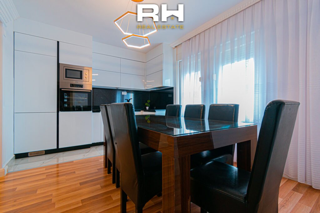 Shtëpi 345m² me #QIRA në Hajvali