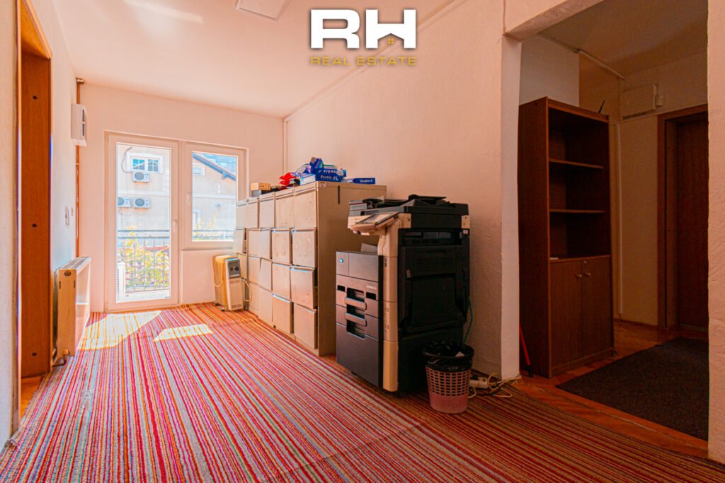 Objekt 432m² me #QIRA në Pejton