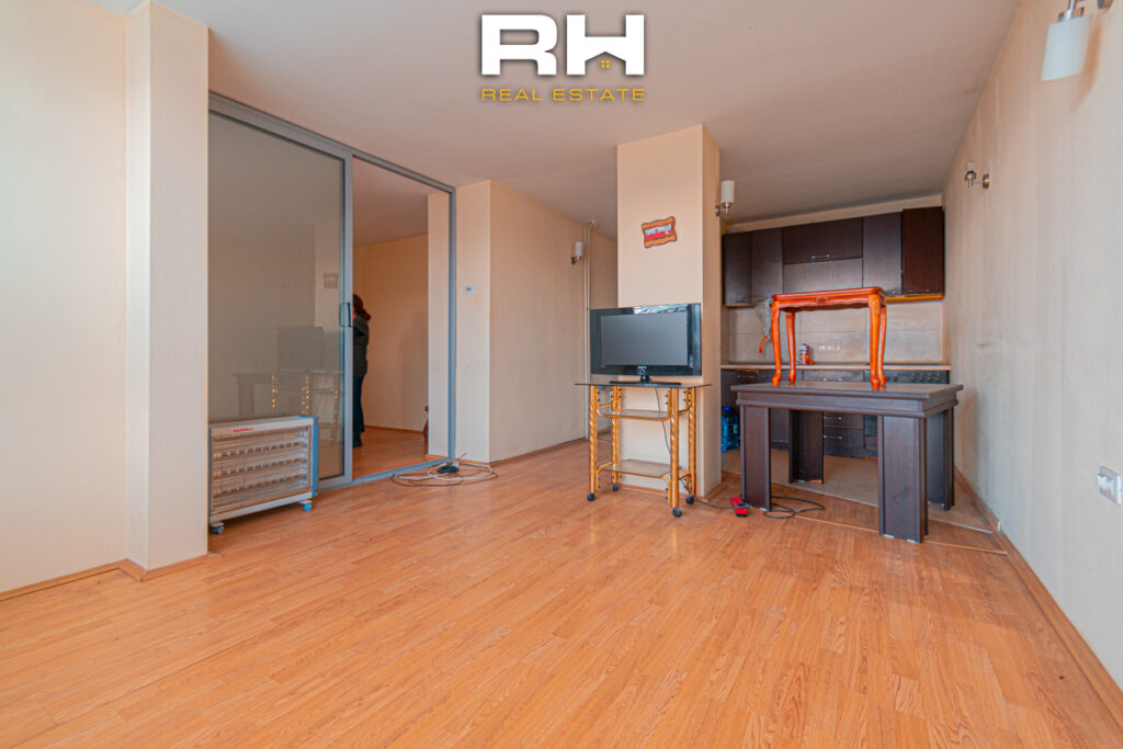 Banesë – Zyre 38m² me #QIRA në Bregun e Diellit