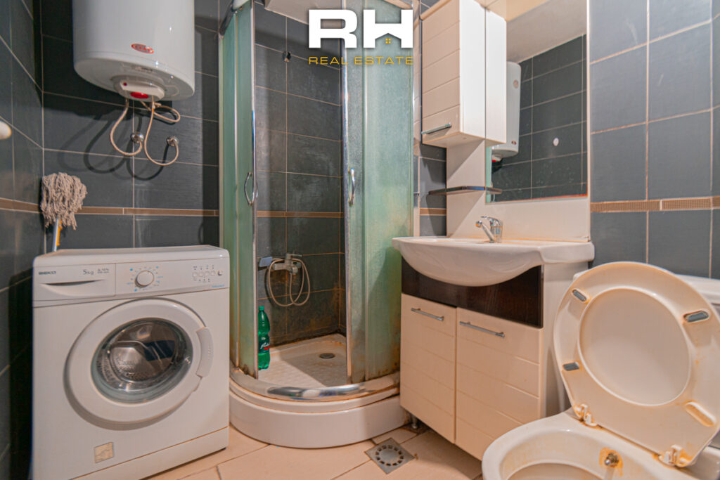 Banesë – Zyre 38m² me #QIRA në Bregun e Diellit