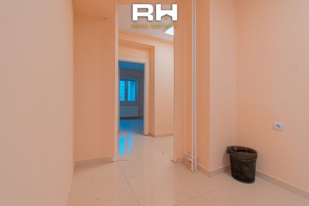 Lokal 70m² neto me #QIRA në Ulpianë