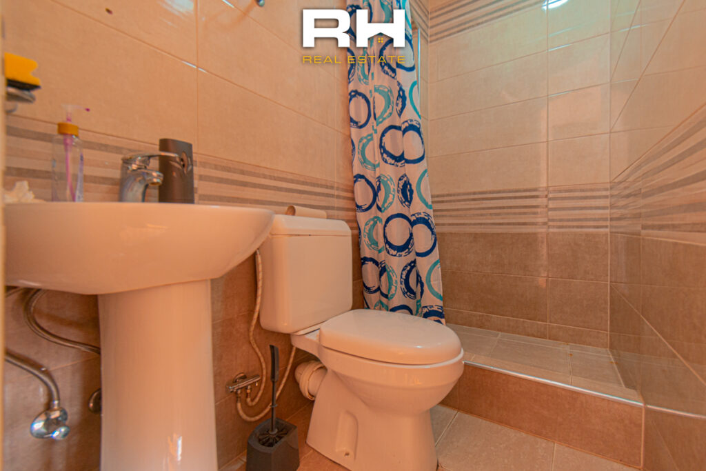 Banesë – Zyre 140m² me #QIRA në Dardani
