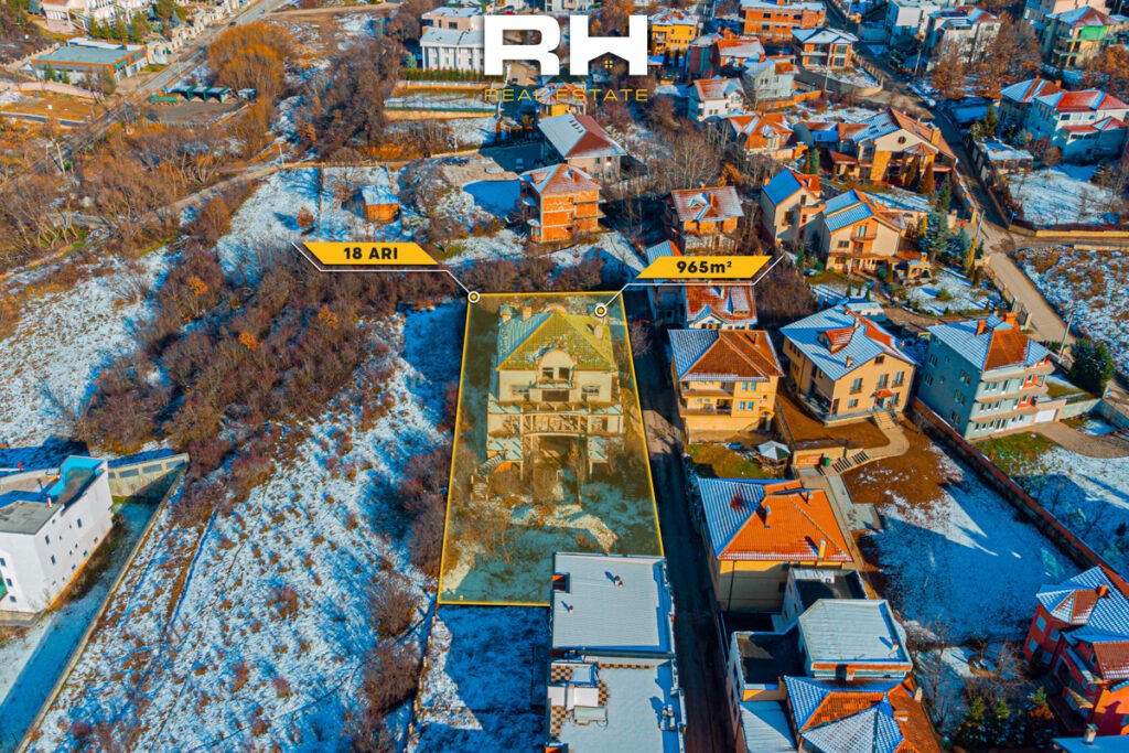 Shtëpi 965m² dhe truall 18 ari në #SHITJE në Sofali