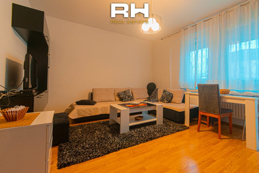Banesë 72m² me #QIRA në lagjen Dodona