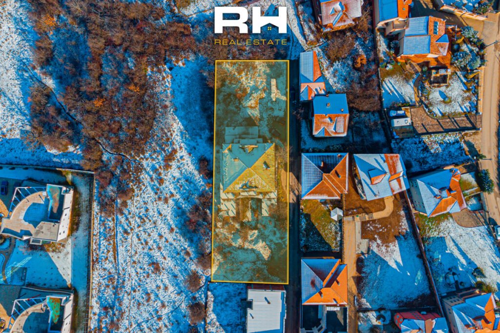 Shtëpi 965m² dhe truall 18 ari në #SHITJE në Sofali