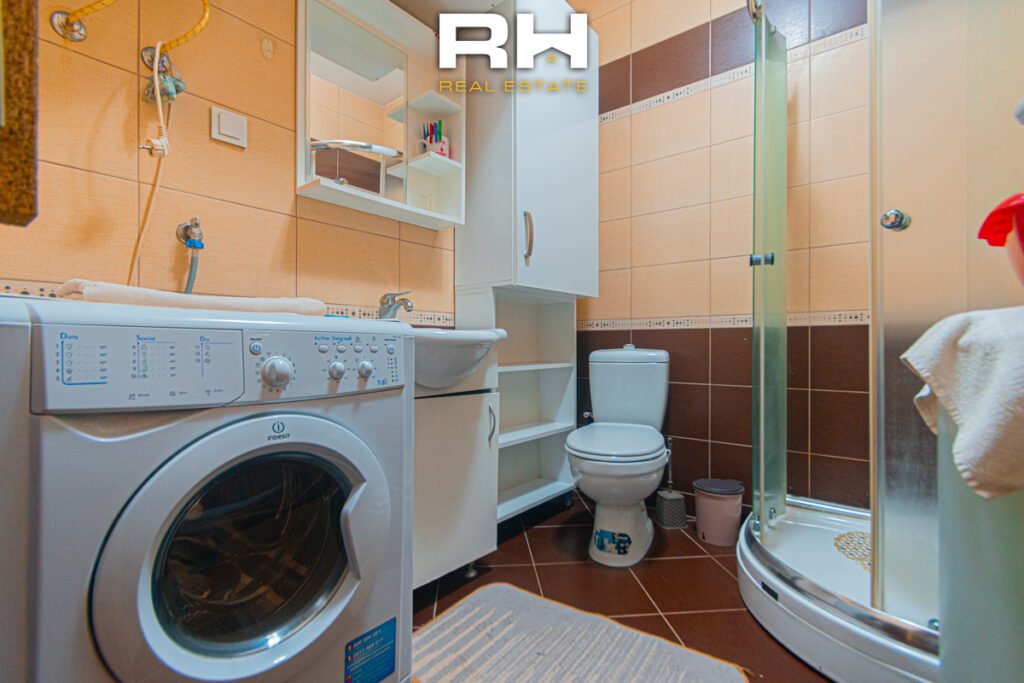 Banesë 72m² me #QIRA në lagjen Dodona