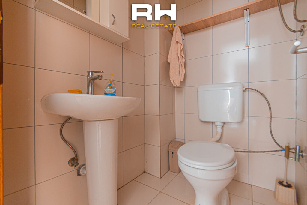 Lokal 130m² me #QIRA në Tophane