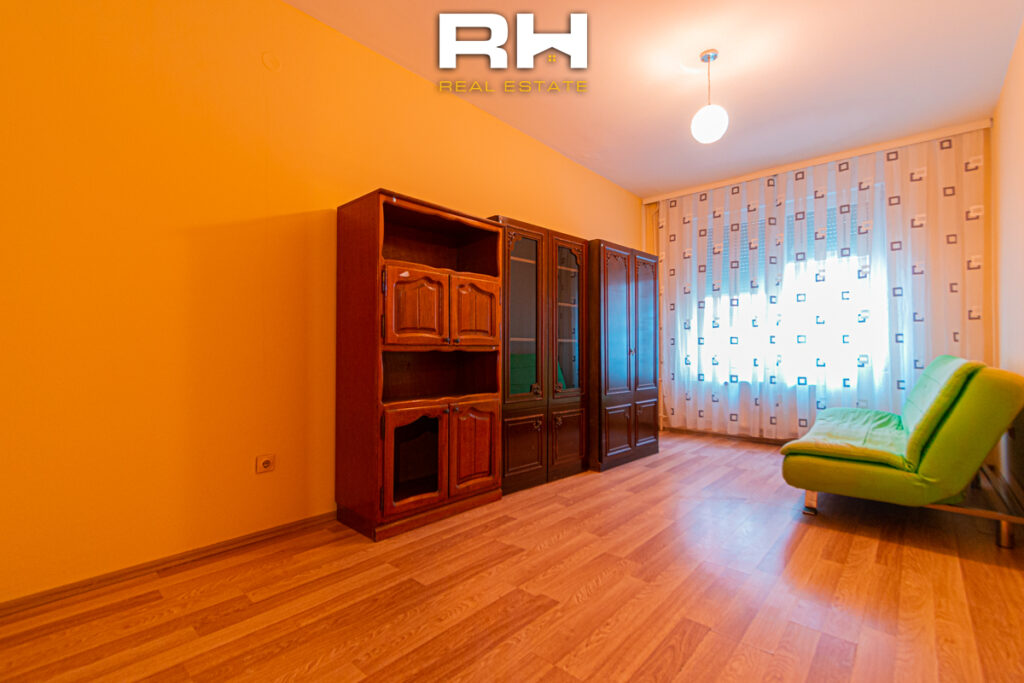 Banesë – Zyre 97m² me #QIRA në Dardani