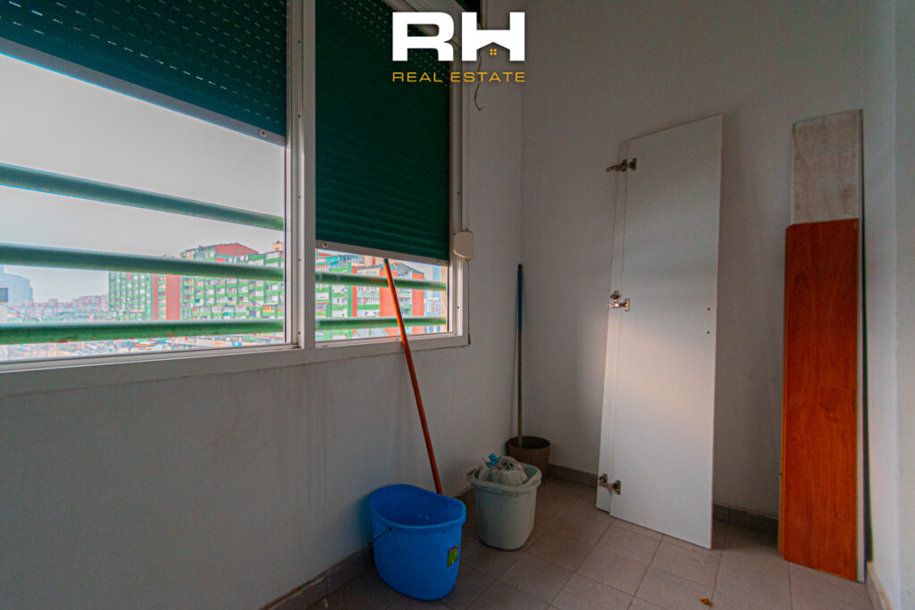 Banesë – Zyre 97m² me #QIRA në Dardani