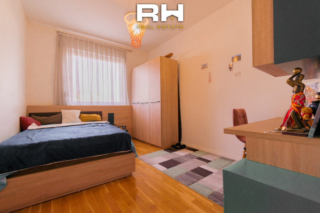 Banesë 100.2m² në SHITJE në Emshir