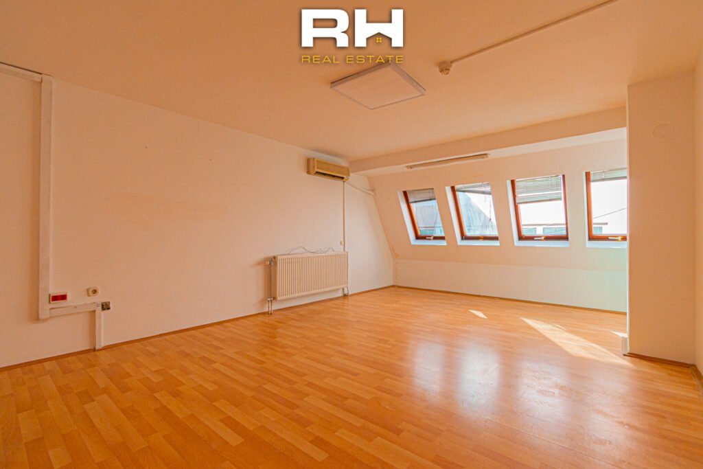 Objekt 342m² me #QIRA në Pejton
