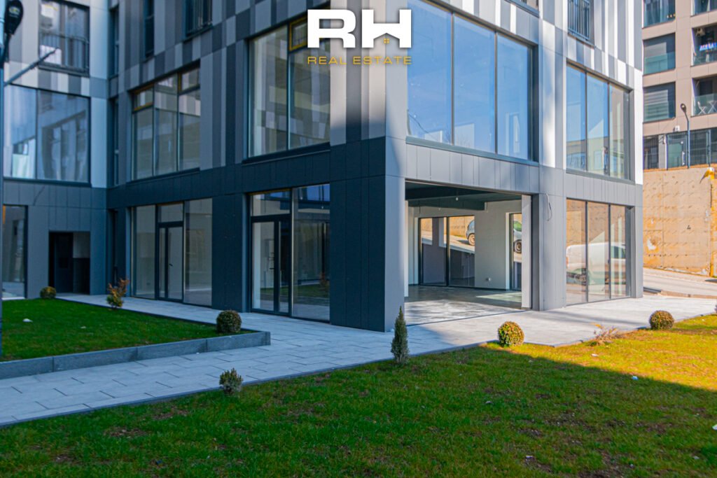 Lokal 240m² me #QIRA te Prishtina e Re