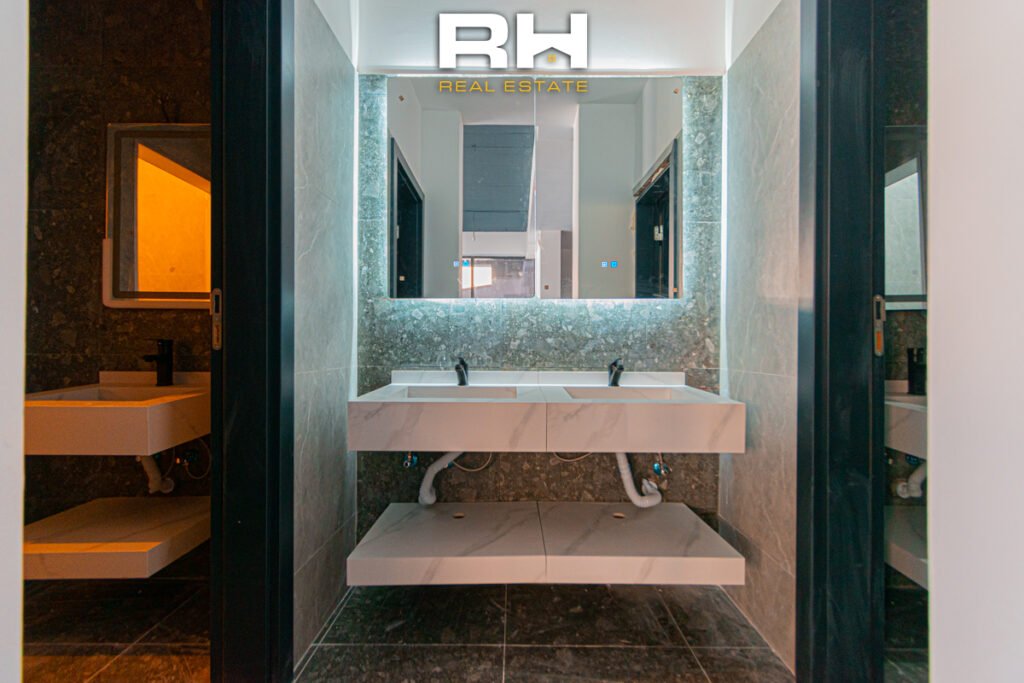 Lokal 240m² me #QIRA te Prishtina e Re