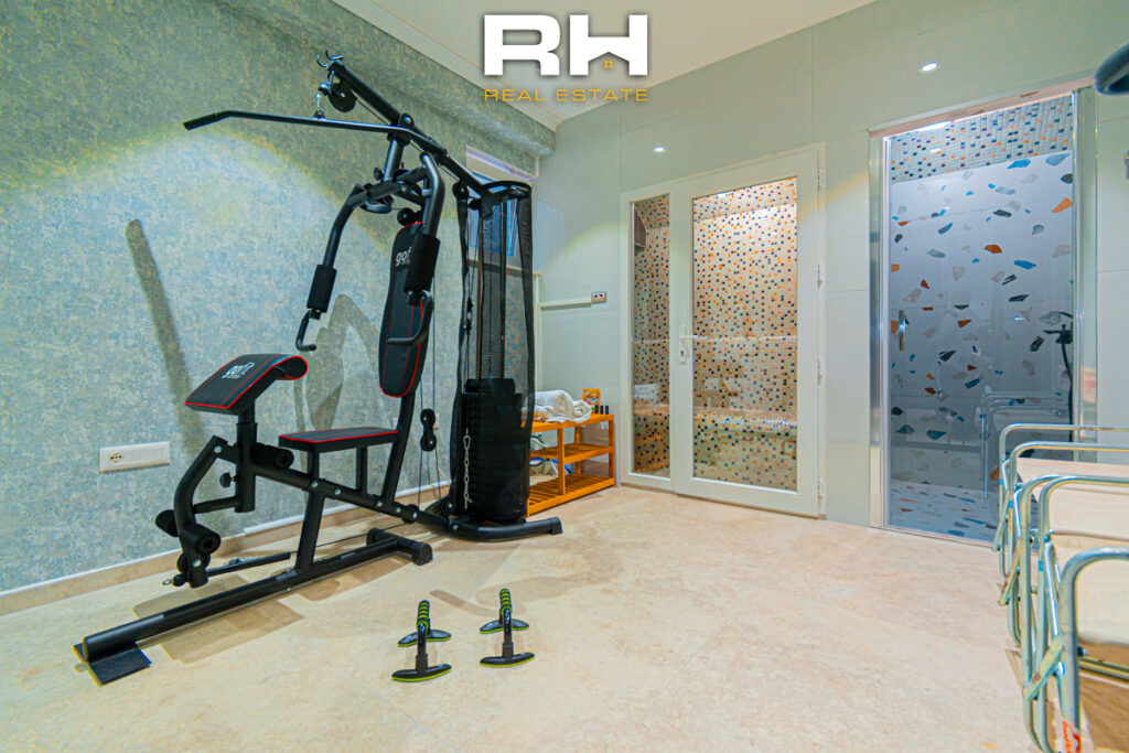 Shtëpi 352m² në SHITJE në lagjen Avenue 23, Çagllavicë