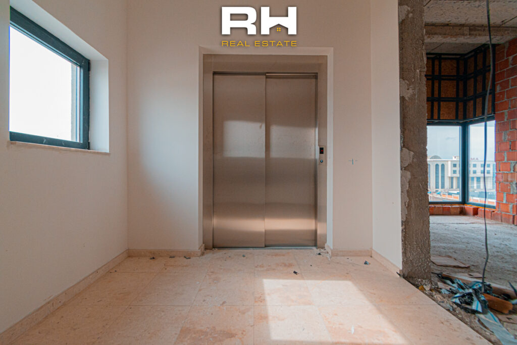 Hapësira afariste 550m² me #QIRA në Magjistralen Prishtinë – Ferizaj