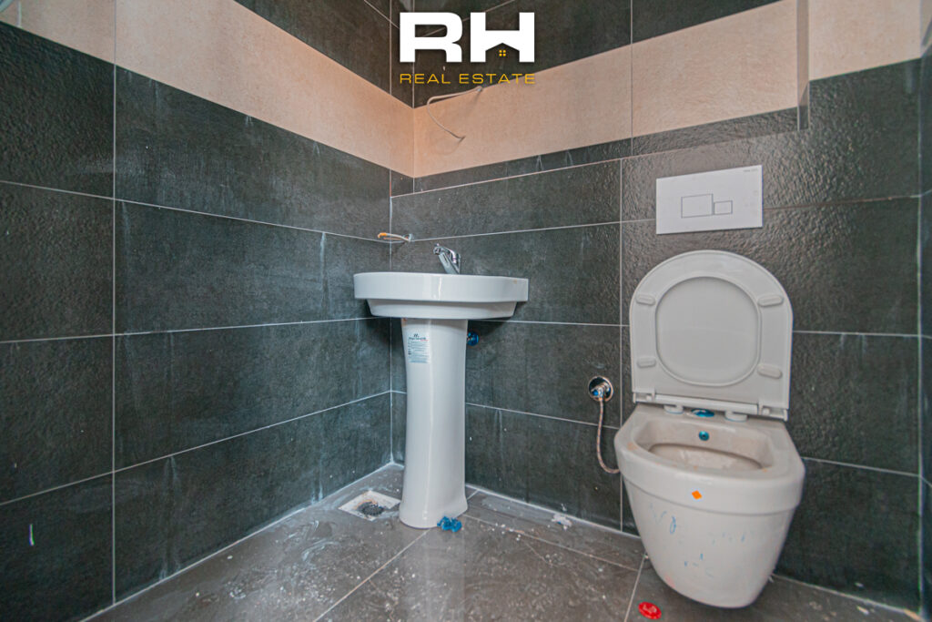 Lokal 250m² me #QIRA në Mati 1