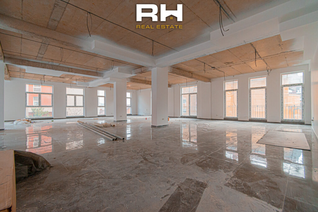 Lokal 250m² me #QIRA në Mati 1