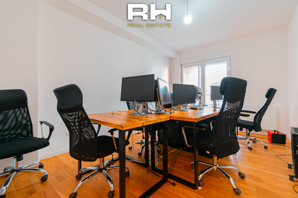 Banesë – Zyre 116m² me #QIRA në Lakrishtë