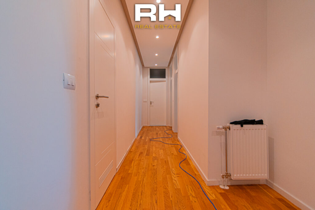 Banesë – Zyre 116m² me #QIRA në Lakrishtë